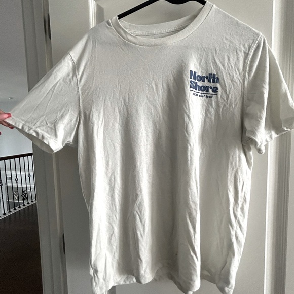 Old Navy North Shore graphic tee - Picture 1 of 2